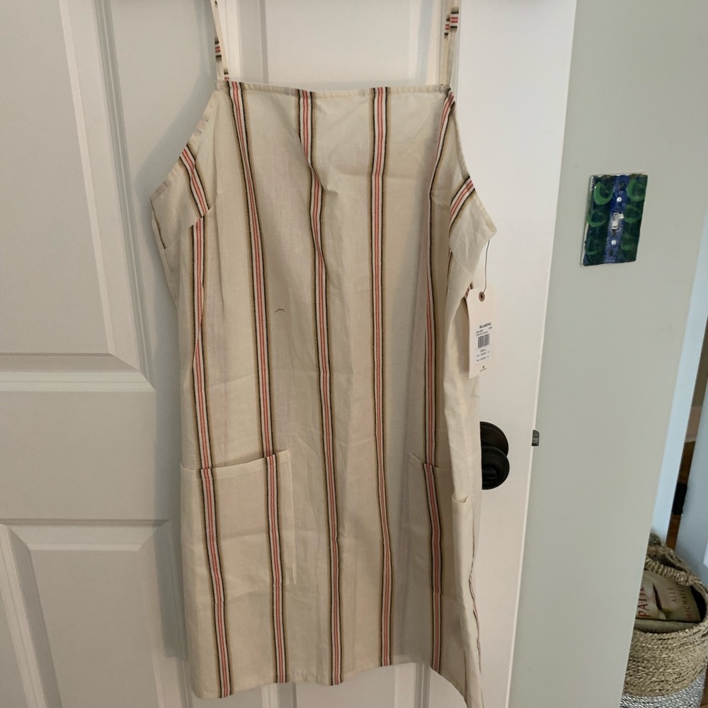 Billabong dress, tags still on, size S